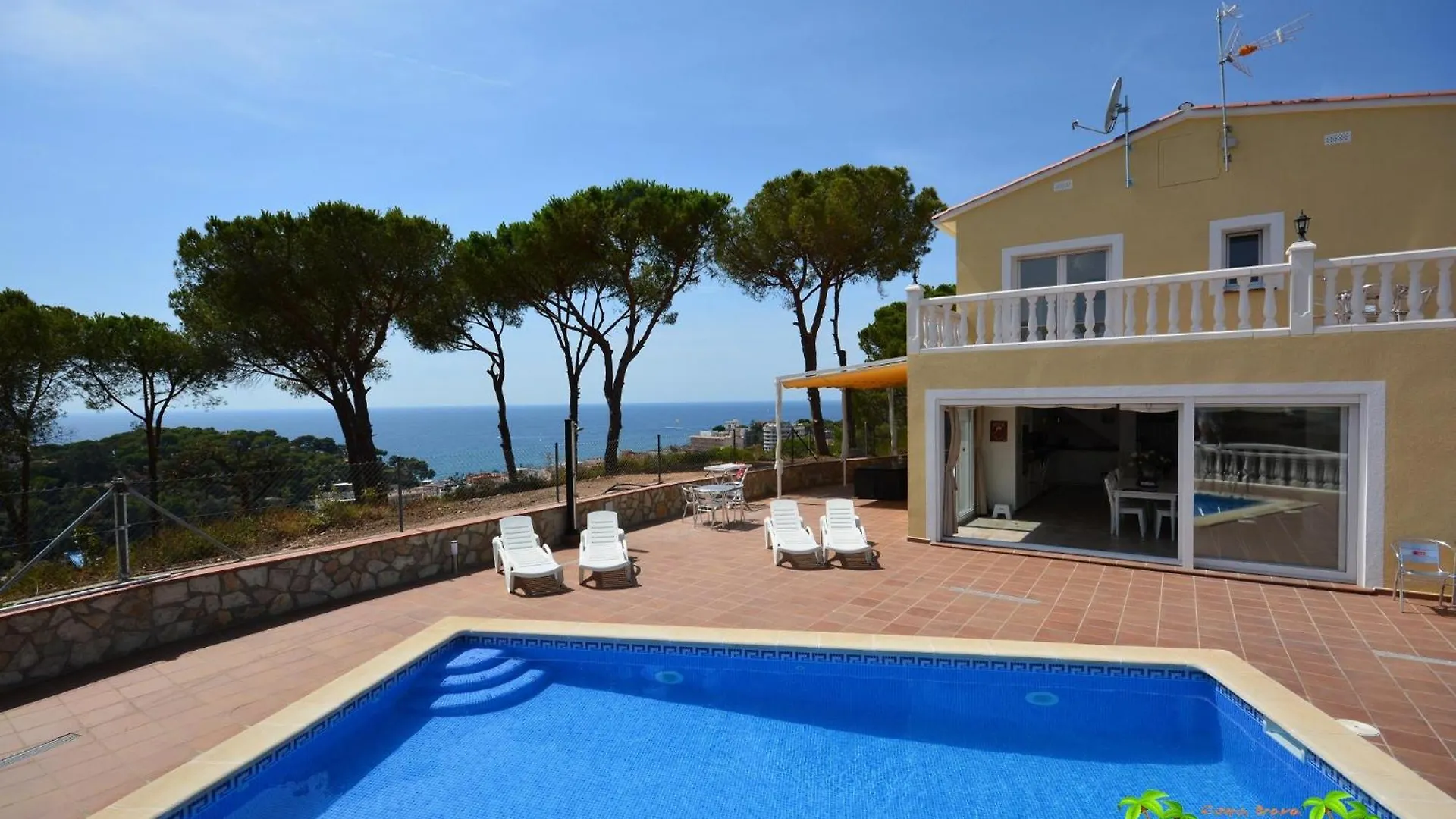 Costa Brava Holidays Villa Yuca, Sea Views, Pool Lloret de Mar